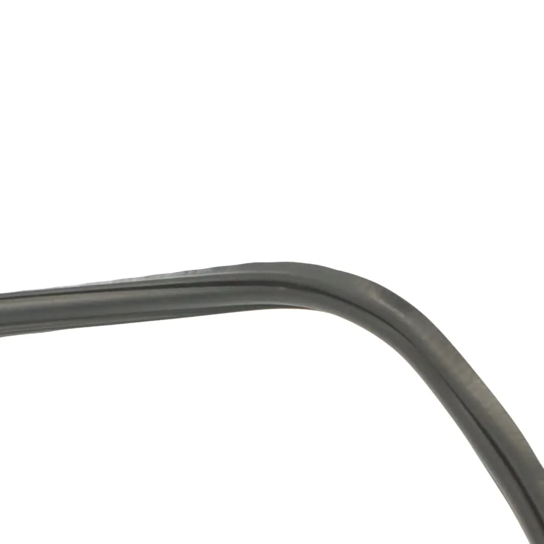 Joint d'étanchéité arrière en caoutchouc Gauche Droite pour Audi A4 B9 à propos du numéro de pièce 8W5833721C Audi A4 B9 Joint d'étanchéité arrière en caoutchouc Gauche Droite - SKU 8W5833721C - Numéro de pièce 8W5833721C