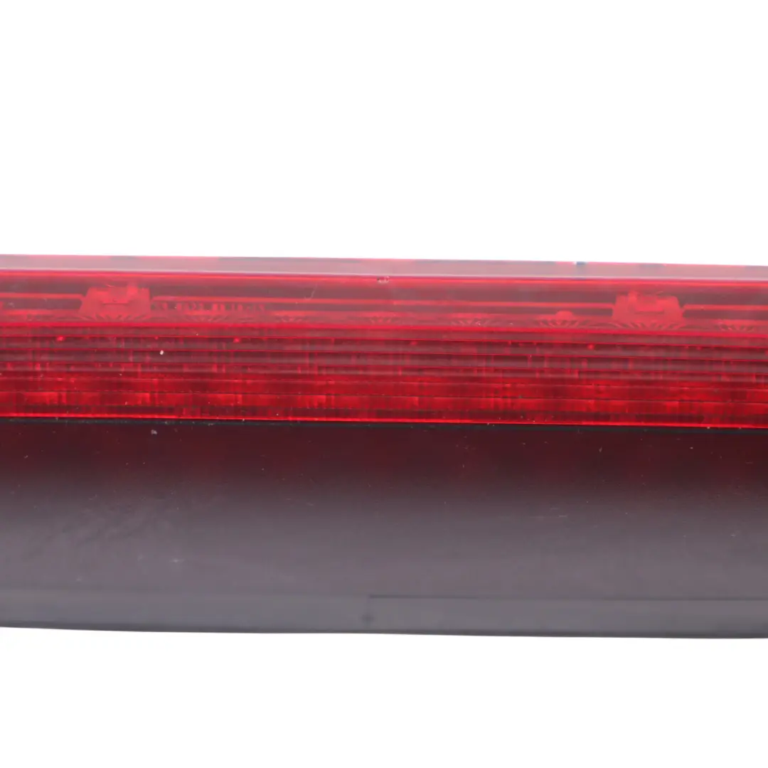 Middle Centre Top Third Brake Stop Lamp Light to Audi A4 B9 Rear with Part number 8W5945097 Audi A4 B9 Rear Middle Centre Top Third Brake Stop Lamp Light - SKU 8W5945097 - Part number 8W5945097