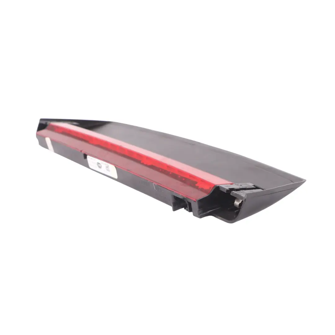 Audi A4 B9 Tercera Luz de Freno Trasera Central Superior - SKU 8W5945097 - Número de pieza 8W5945097