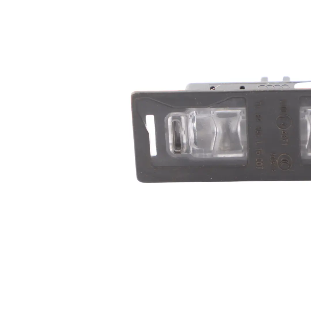 LED Luce Posteriore per Audi Q5 FY A4 8W B9 A5 F5 Targa con numero di parte 8W6943021 Audi Q5 FY A4 8W B9 A5 F5 Targa LED Luce Posteriore - SKU 8W6943021 - Numero di parte 8W6943021