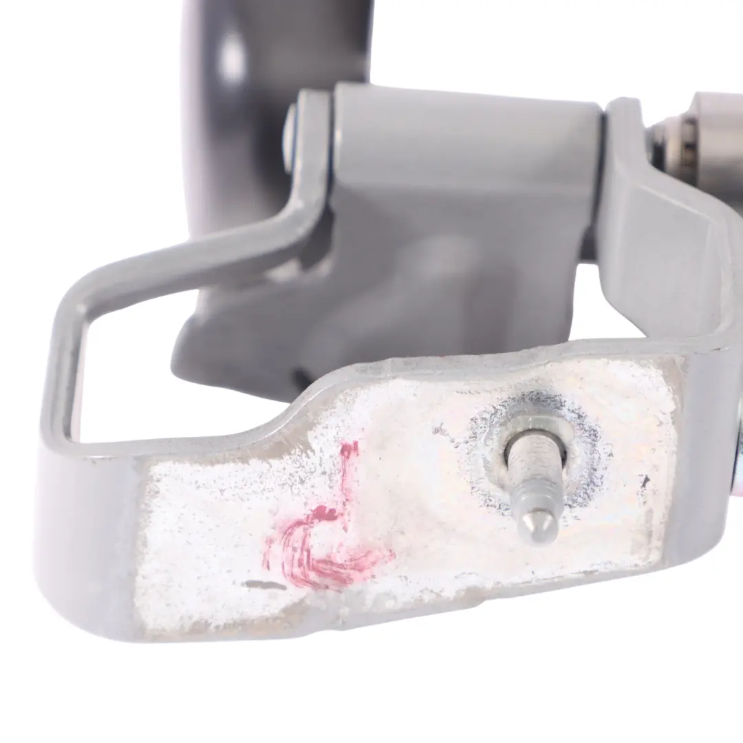 Hinge Rear Trunk Lid Right O/S to Audi A4 B9 Tailgate with Part number 8W9827300B Audi A4 B9 Tailgate Hinge Rear Trunk Lid Right O/S - SKU 8W9827300B - Part number 8W9827300B