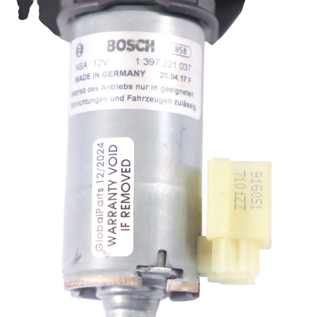 Audi A4 B9 Charnière de hayon arrière Couvercle coffre droit - SKU 8W9827300B - Numéro de pièce 8W9827300B