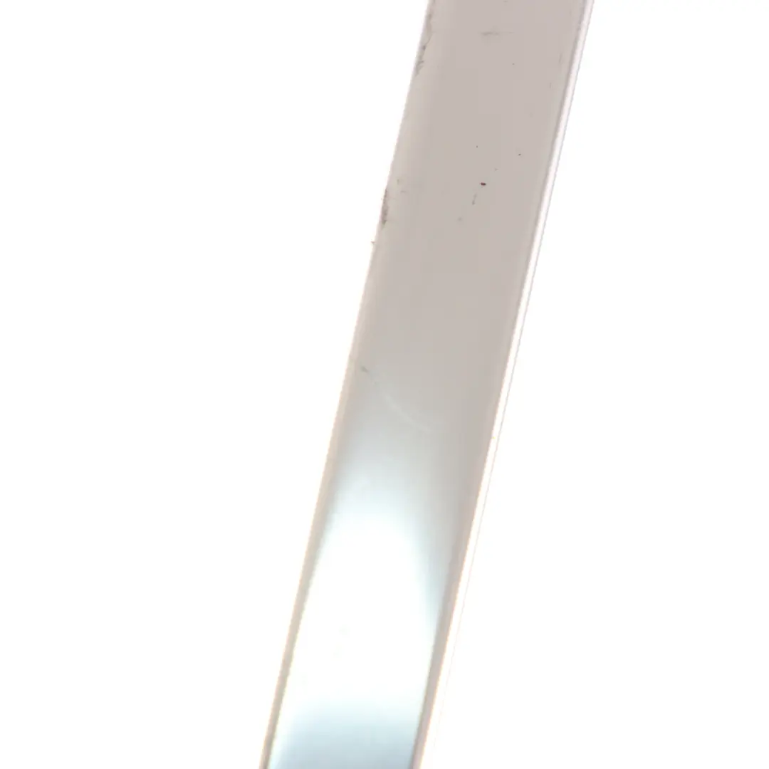 Tür Dichtungs Leiste Außen Hinten Links Fensterleiste Chrom für Audi A4 B9 mit Teilenummer 8W9839643 Audi A4 B9 Tür Dichtungs Leiste Außen Hinten Links Fensterleiste Chrom - SKU 8W9839643 - Teilenummer 8W9839643