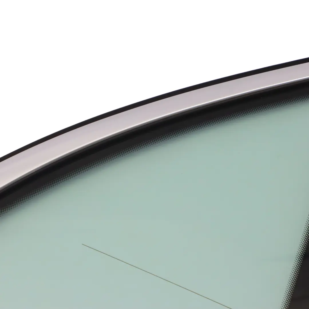 Audi A4 B9 Triangle de quart de cercle vitre arrière droite AS2 - SKU 8W9845298P - Numéro de pièce 8W9845298P