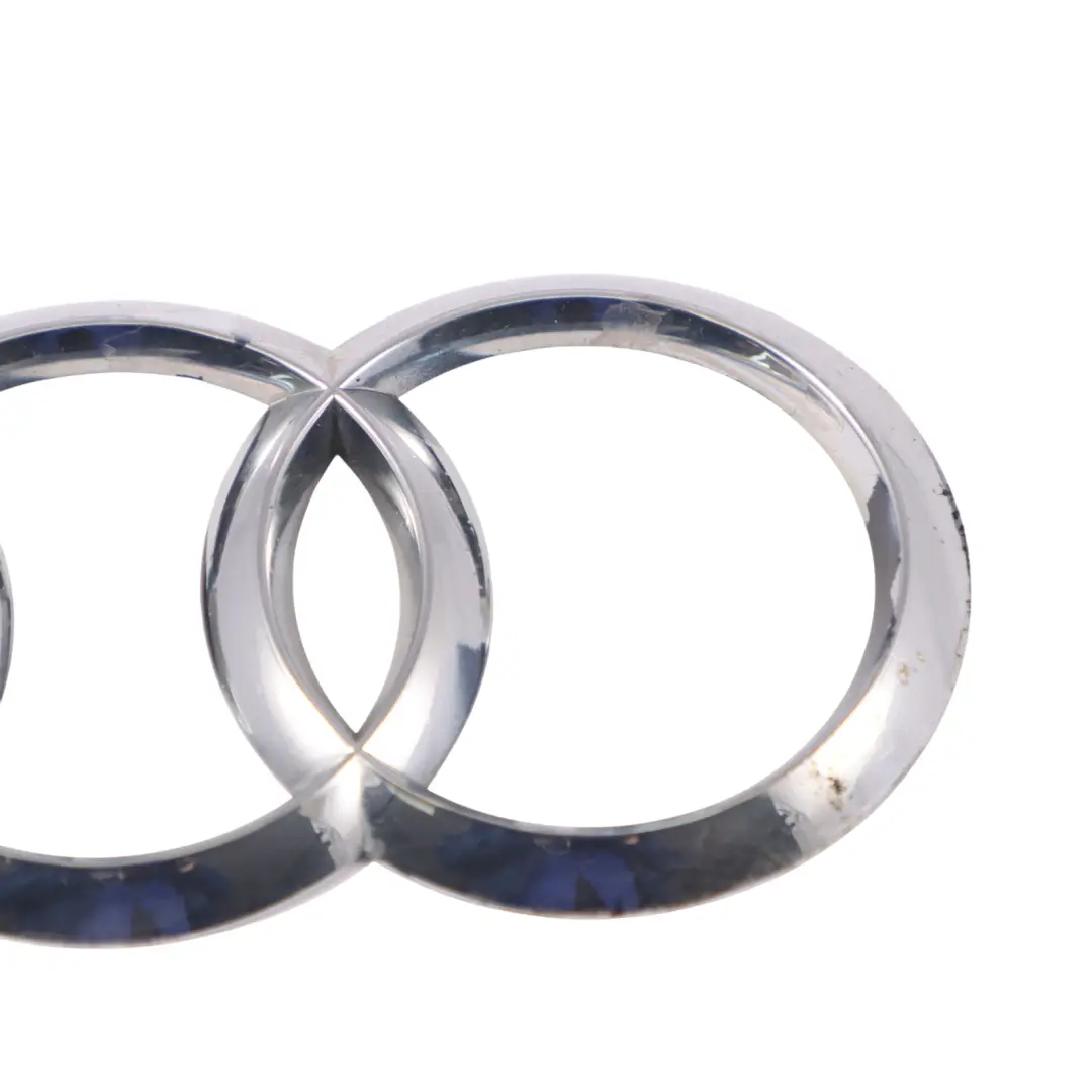 Emblem Logo Badge Anneaux chromés Audi pour Audi A4 B9 à propos du numéro de pièce 8W9853742 Audi A4 B9 Emblem Logo Badge Anneaux chromés Audi - SKU 8W9853742 - Numéro de pièce 8W9853742