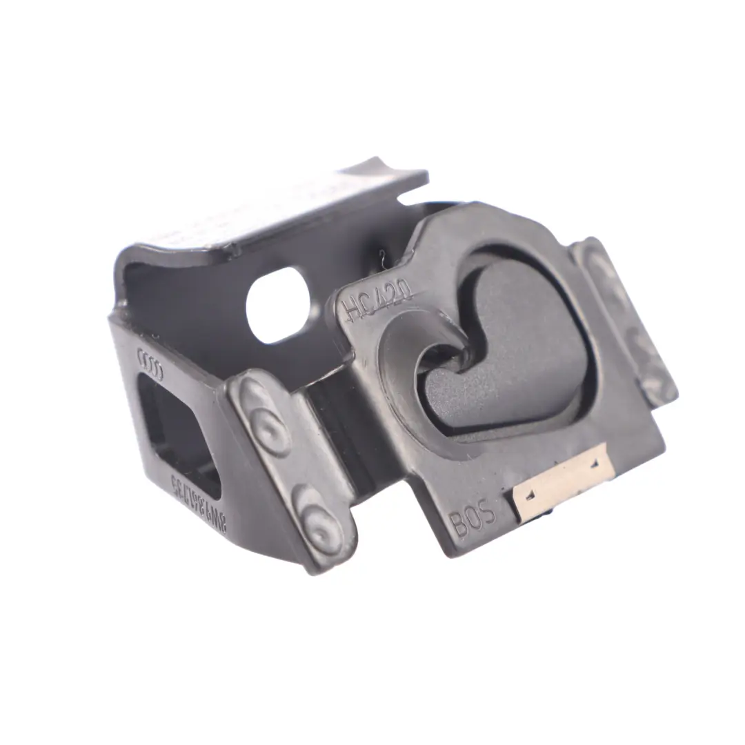 Audi A4 B9 8W Filet de retenue de bagages Prise de verrouillage Noir - SKU 8W9861735 - Numéro de pièce 8W9861735