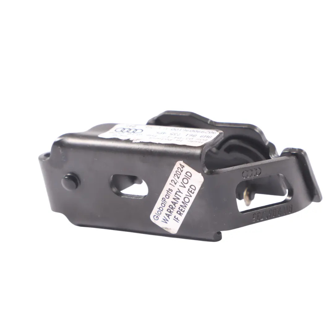 Uchwyt Rolety Siatki Bagażnika Lewa do Audi A4 B9 8W o numerze 8W9861735 Audi A4 B9 8W Uchwyt Rolety Siatki Bagażnika Lewa - SKU 8W9861735 - Numer Części 8W9861735