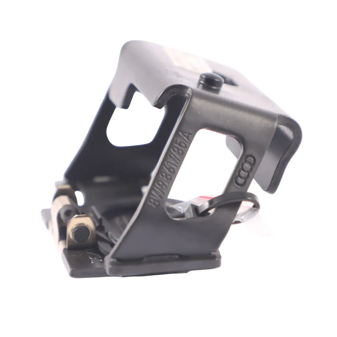 Soporte Tapa Persiana Enrollable Trasera Izquierda para Audi A4 B9 con número de pieza 8W9861735A Audi A4 B9 Soporte Tapa Persiana Enrollable Trasera Izquierda - SKU 8W9861735A - Número de pieza 8W9861735A