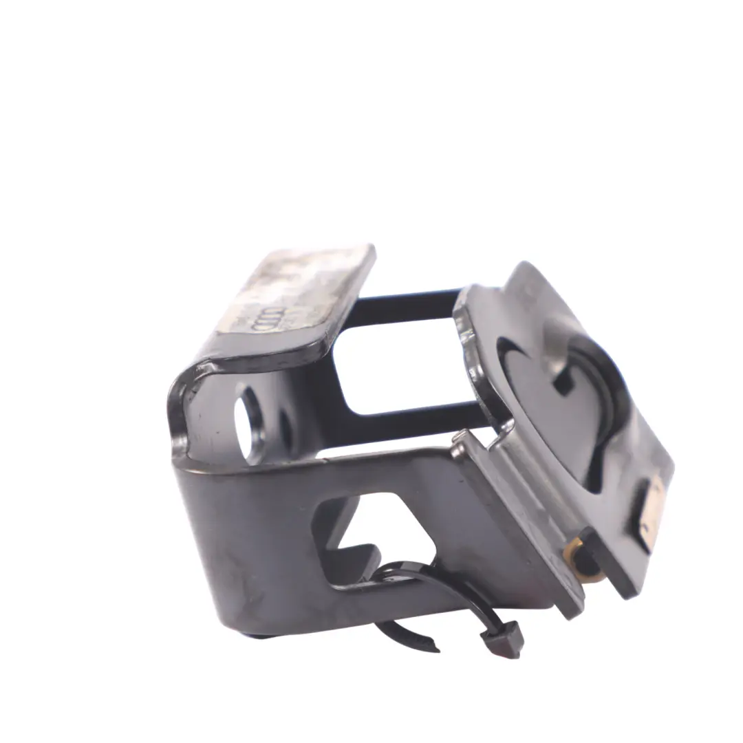 Luggage Retaining Net Locking Socket Rear Right O/S to Audi A4 B9 8W with Part number 8W9861736A Audi A4 B9 8W Luggage Retaining Net Locking Socket Rear Right O/S - SKU 8W9861736A - Part number 8W9861736A