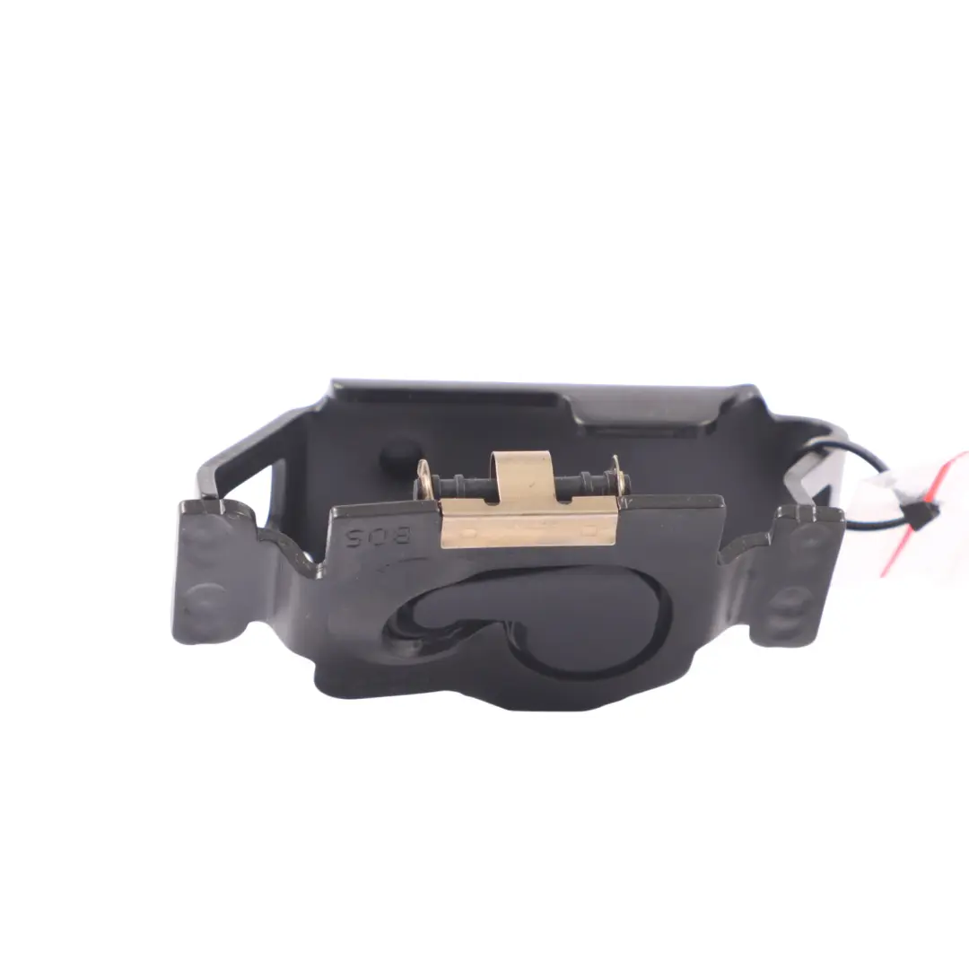 Audi A4 B9 8W Filet retenue bagages Prise verrouillage arrière droite - SKU 8W9861736A - Numéro de pièce 8W9861736A