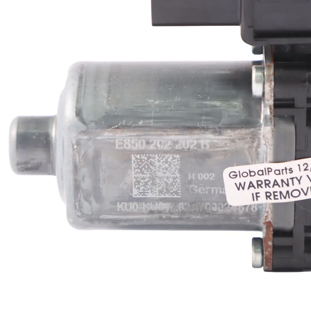 Trunk Lid Tailgate Servo Lock Drive Motor Unit to Audi A4 B9 with Part number 8W9863560 Audi A4 B9 Trunk Lid Tailgate Servo Lock Drive Motor Unit - SKU 8W9863560 - Part number 8W9863560