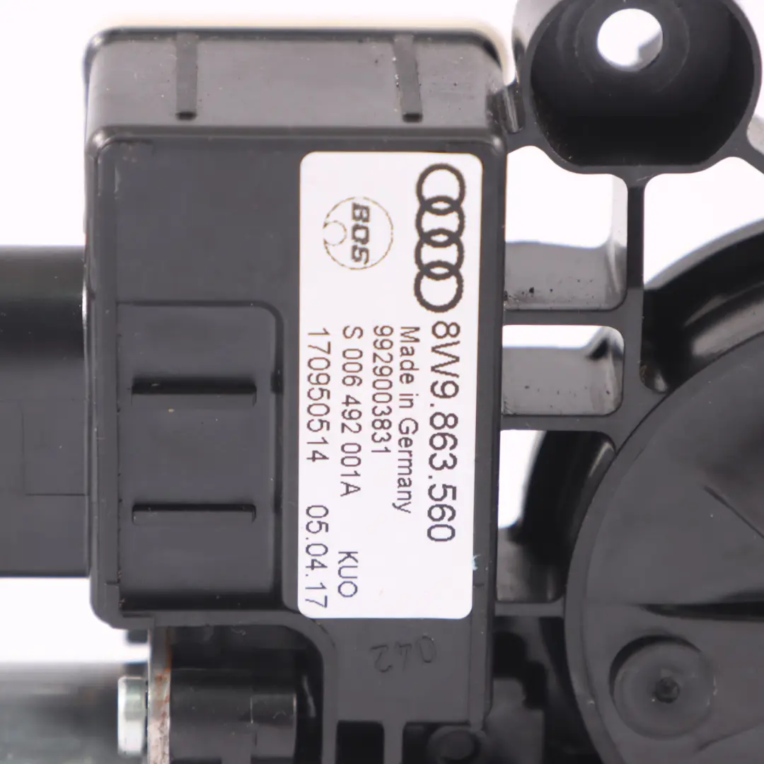 Trunk Lid Tailgate Servo Lock Drive Motor Unit to Audi A4 B9 with Part number 8W9863560 Audi A4 B9 Trunk Lid Tailgate Servo Lock Drive Motor Unit - SKU 8W9863560 - Part number 8W9863560