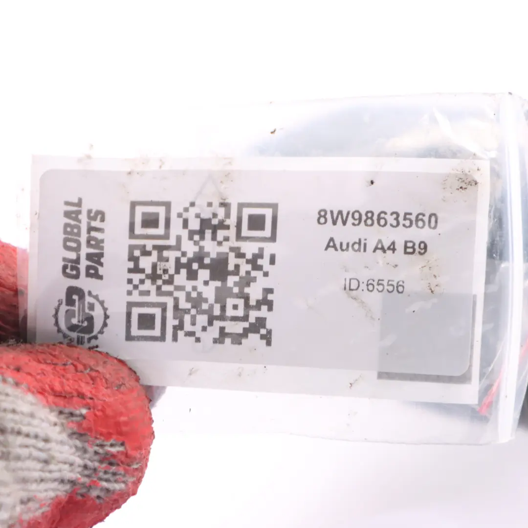 Portellone bagagliaio Unità azionamento servoblocco per Audi A4 B9 con numero di parte 8W9863560 Audi A4 B9 Portellone bagagliaio Unità azionamento servoblocco - SKU 8W9863560 - Numero di parte 8W9863560