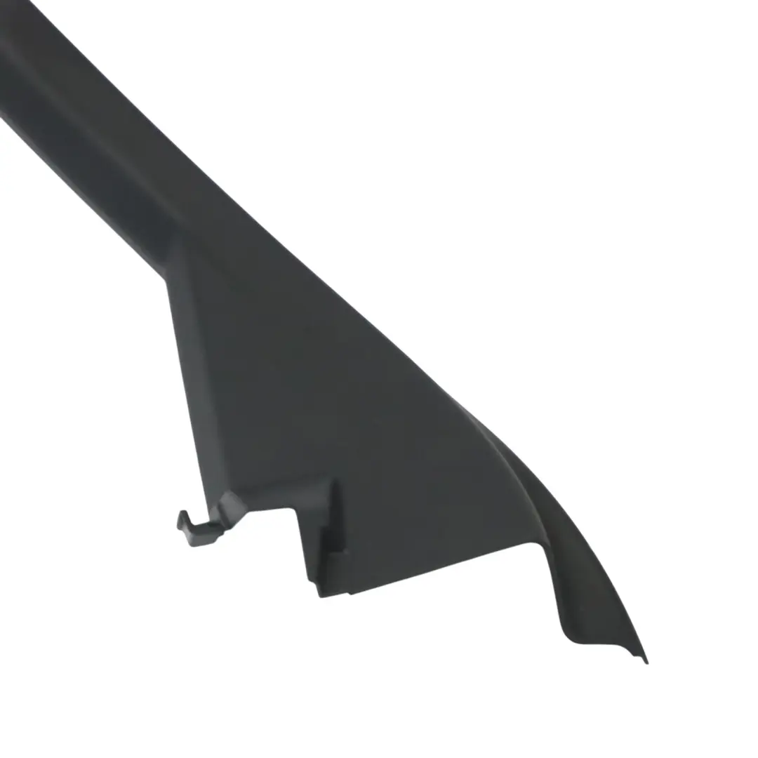 Moulure d'encadrement de vitre de porte arrière droite pour Audi A4 B9 à propos du numéro de pièce 8W9867672 Audi A4 B9 Moulure d'encadrement de vitre de porte arrière droite - SKU 8W9867672 - Numéro de pièce 8W9867672