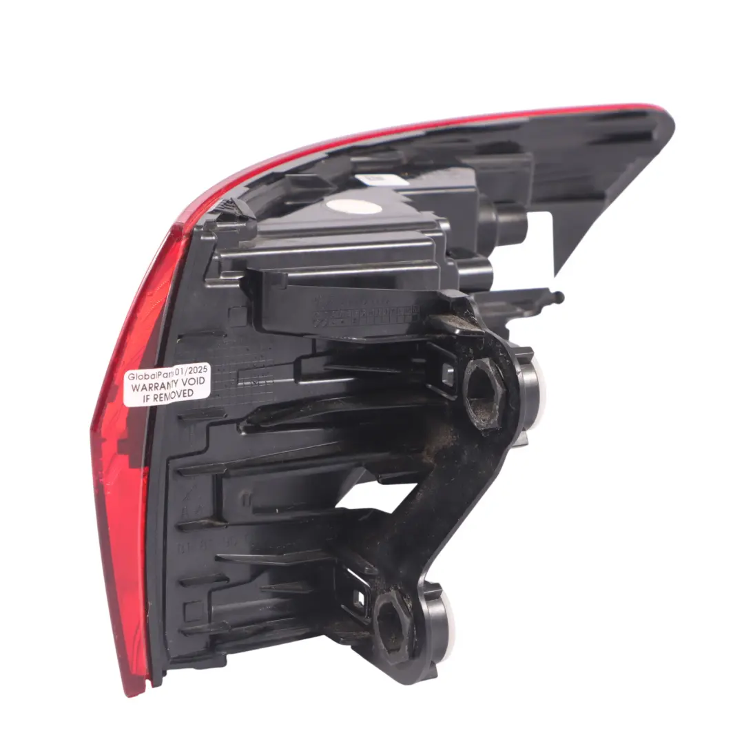 Rücklicht hinten links Kofferraumdeckel Lampe LED für Audi A4 B9 Avant mit Teilenummer 8W9945069AA Audi A4 B9 Avant Rücklicht hinten links Kofferraumdeckel Lampe LED - SKU 8W9945069AA - Teilenummer 8W9945069AA