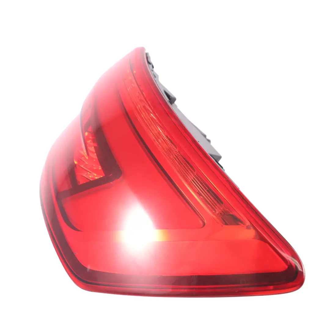 Audi A4 B9 Tail Light Lamp Side Panel Rear Right O/S Taillight - SKU 8W9945092 - Part number 8W9945092