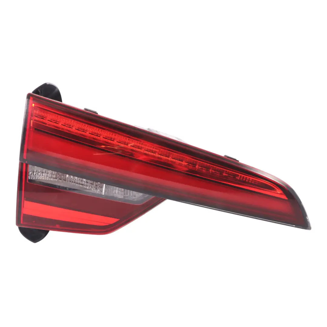 Fanale Posteriore Sinistro Luce Bagagliaio Portellone per Audi A4 B9 con numero di parte 8W9945093B Audi A4 B9 Fanale Posteriore Sinistro Luce Bagagliaio Portellone - SKU 8W9945093B - Numero di parte 8W9945093B
