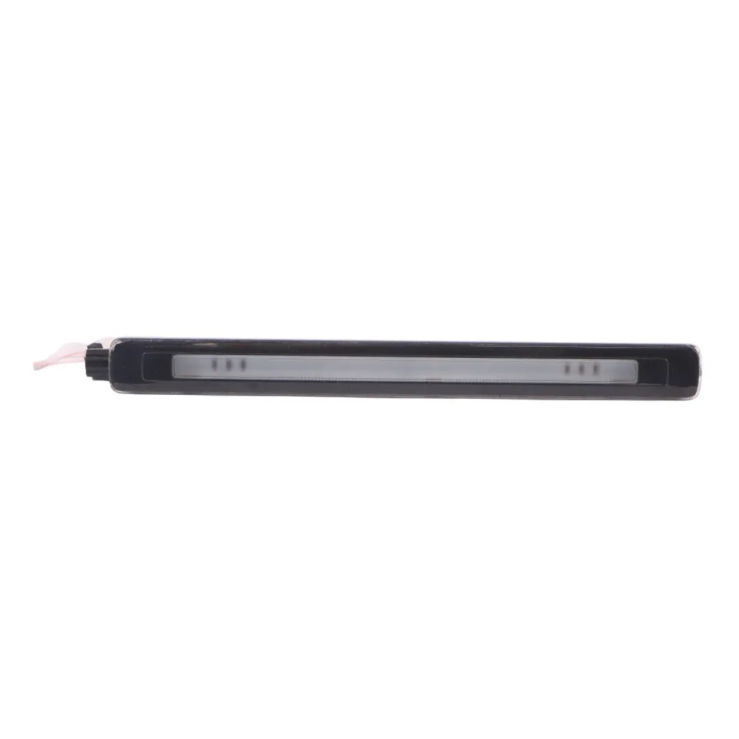 Audi A4 B9 Fanale posteriore interno del bagagliaio sinistro destro - SKU 8W9947409 - Numero di parte 8W9947409