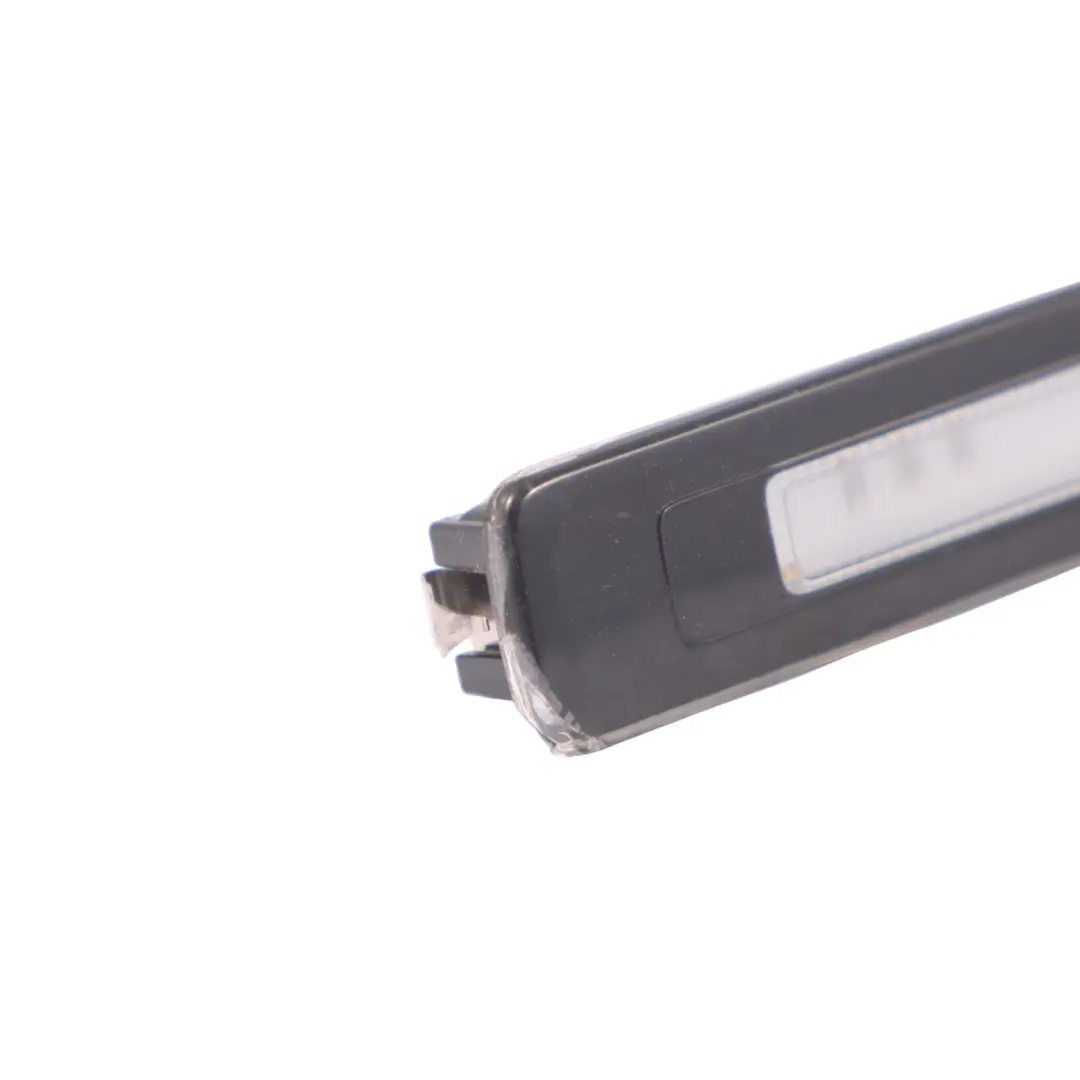 Fanale posteriore interno del bagagliaio sinistro destro per Audi A4 B9 con numero di parte 8W9947409 Audi A4 B9 Fanale posteriore interno del bagagliaio sinistro destro - SKU 8W9947409 - Numero di parte 8W9947409