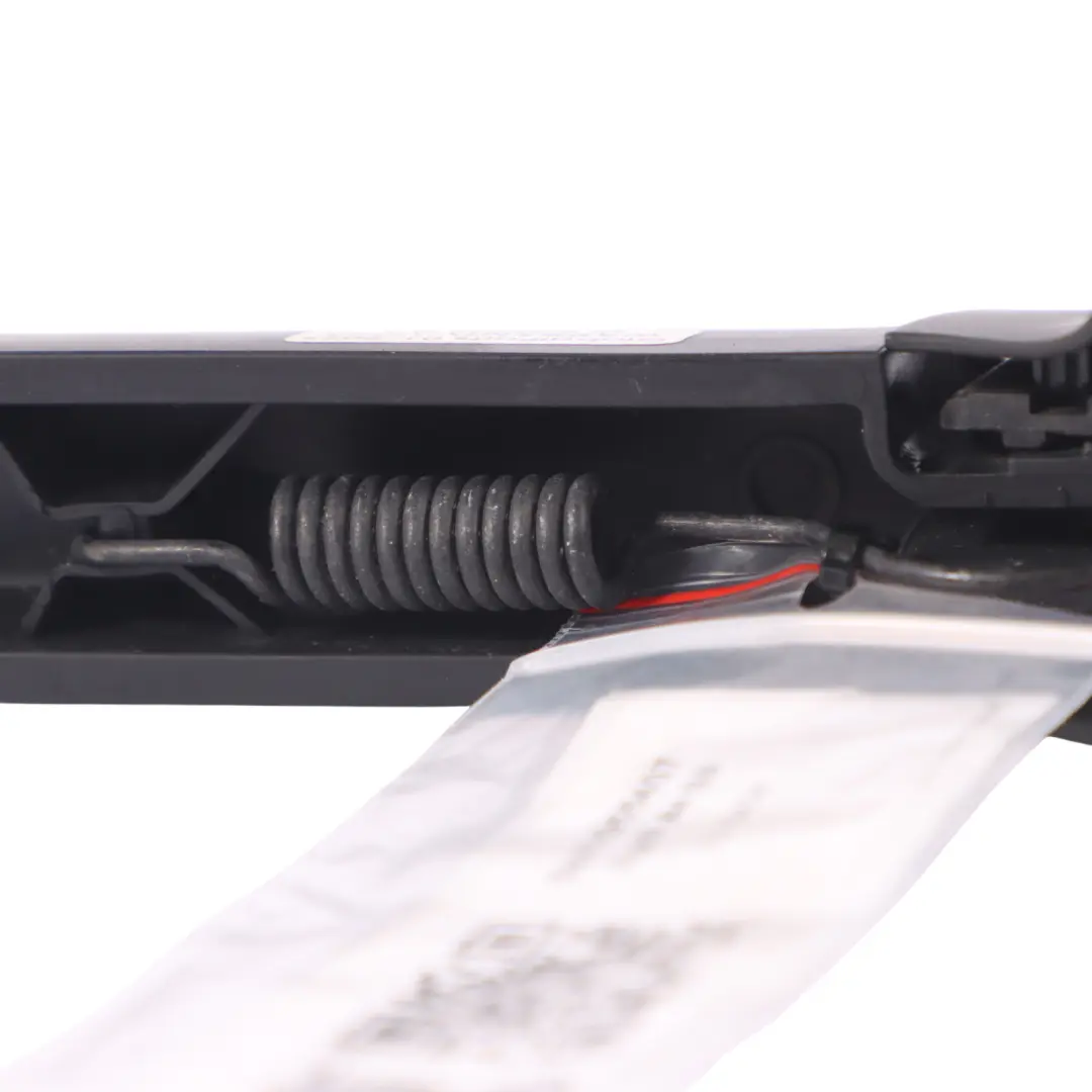 Bras d'essuie glace arrière de hayon de coffre pour Audi A4 B9 à propos du numéro de pièce 8W9955407 Audi A4 B9 Bras d'essuie glace arrière de hayon de coffre - SKU 8W9955407 - Numéro de pièce 8W9955407