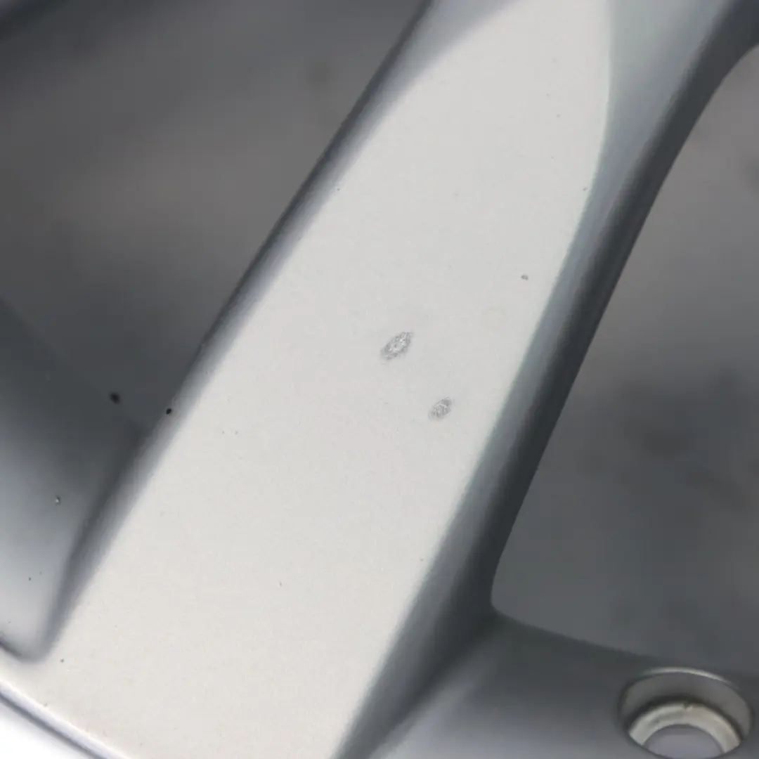 Srebrna Felga Aluminiowa 16" 7J ET34 do Audi A1 8X o numerze 8X0601025BB Audi A1 8X Srebrna Felga Aluminiowa 16" 7J ET34 - SKU 8X0601025BB-1 - Numer Części 8X0601025BB