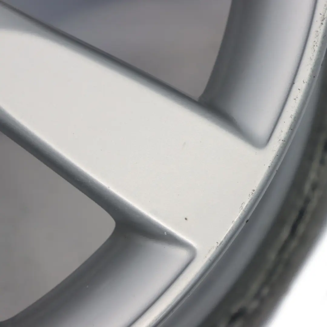 Audi A1 8X Jante en alliage argenté 16" 7J ET34 10 10 rayons - SKU 8X0601025BB-1 - Numéro de pièce 8X0601025BB