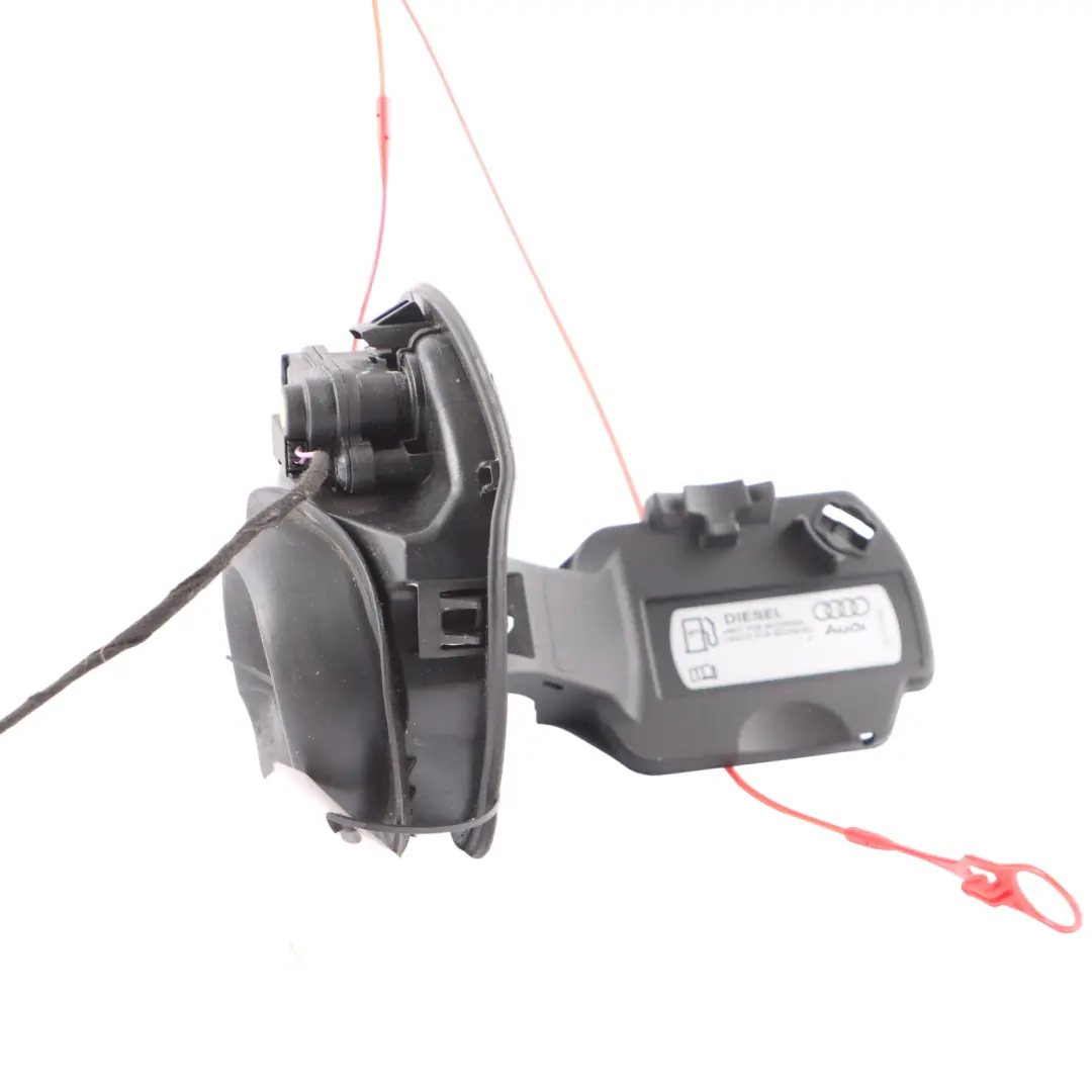 Audi A1 8X Couvercle trappe remplissage carburant boîtier montage - SKU 8X0809906D - Numéro de pièce 8X0809906D
