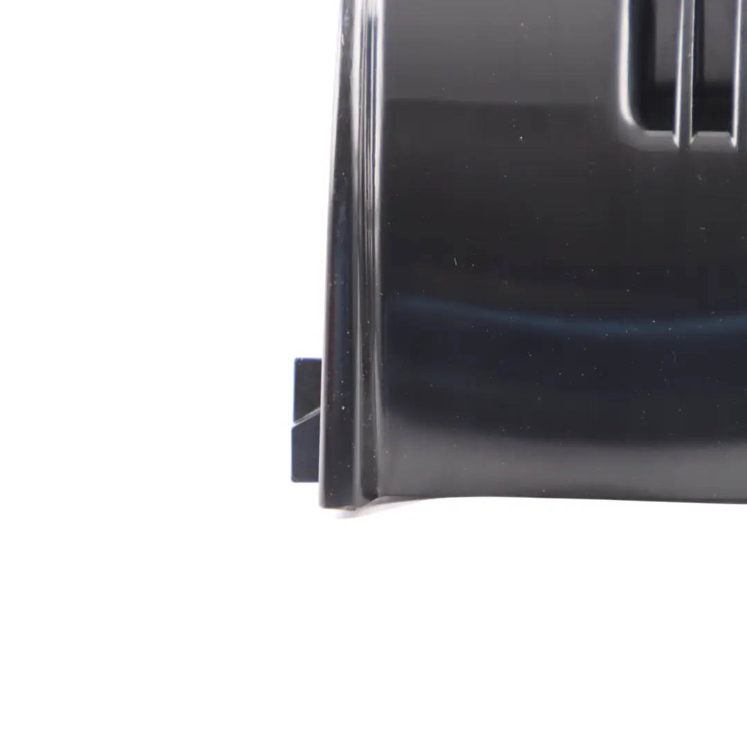 Cubierta Cinturón Seguridad Soporte Guía Trasero Izquierdo para Audi A1 8X con número de pieza 8X0857791A Audi A1 8X Cubierta Cinturón Seguridad Soporte Guía Trasero Izquierdo - SKU 8X0857791A - Número de pieza 8X0857791A