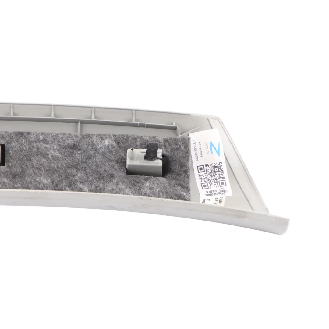 Schermo Superiore A Colonna Altoparlante Copertura Trim 8X0867233A per Audi A1 8X con numero di parte 8X0867233A-1 Audi A1 8X Schermo Superiore A Colonna Altoparlante Copertura Trim 8X0867233A - SKU 8X0867233A-1 - Numero di parte 8X0867233A-1