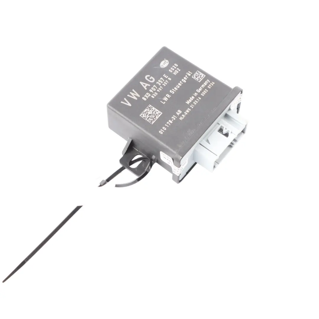 Headlight Module Ballast Control Unit to Audi A4 B8 with Part number 8X0907357E Audi A4 B8 Headlight Module Ballast Control Unit - SKU 8X0907357E - Part number 8X0907357E