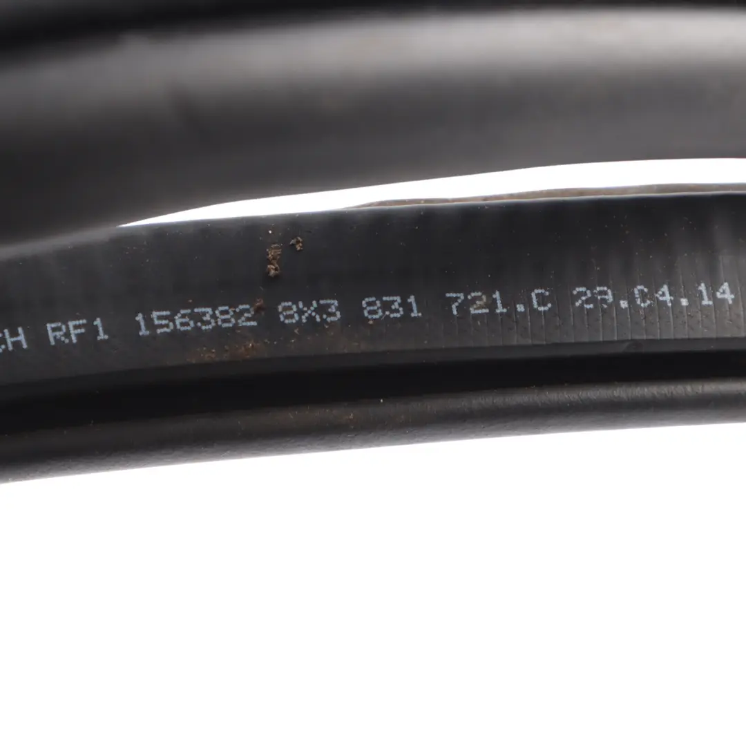 Junta sellado borde puerta 3D para delantera izquierda para Audi A1 8X con número de pieza 8X3831721D Audi A1 8X Junta sellado borde puerta 3D para delantera izquierda - SKU 8X3831721D - Número de pieza 8X3831721D