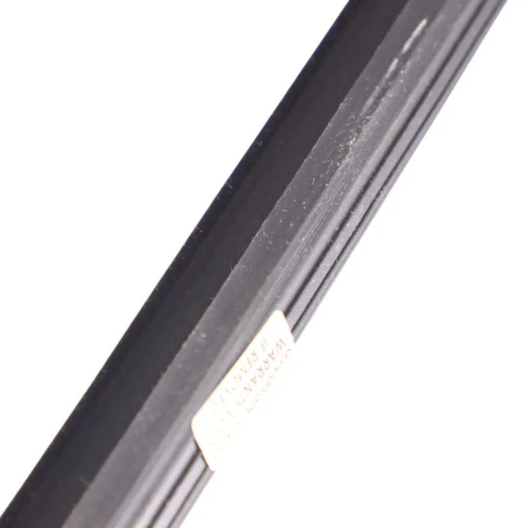 Fensterdichtung Tür vorne links Dichtung Rahmen für Audi A1 8X mit Teilenummer 8X3837479C Audi A1 8X Fensterdichtung Tür vorne links Dichtung Rahmen - SKU 8X3837479C - Teilenummer 8X3837479C