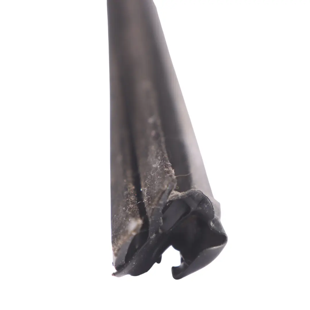 Joint de vitre porte avant gauche Joint d'étanchéité cadre pour Audi A1 8X à propos du numéro de pièce 8X3837479C Audi A1 8X Joint de vitre porte avant gauche Joint d'étanchéité cadre - SKU 8X3837479C - Numéro de pièce 8X3837479C