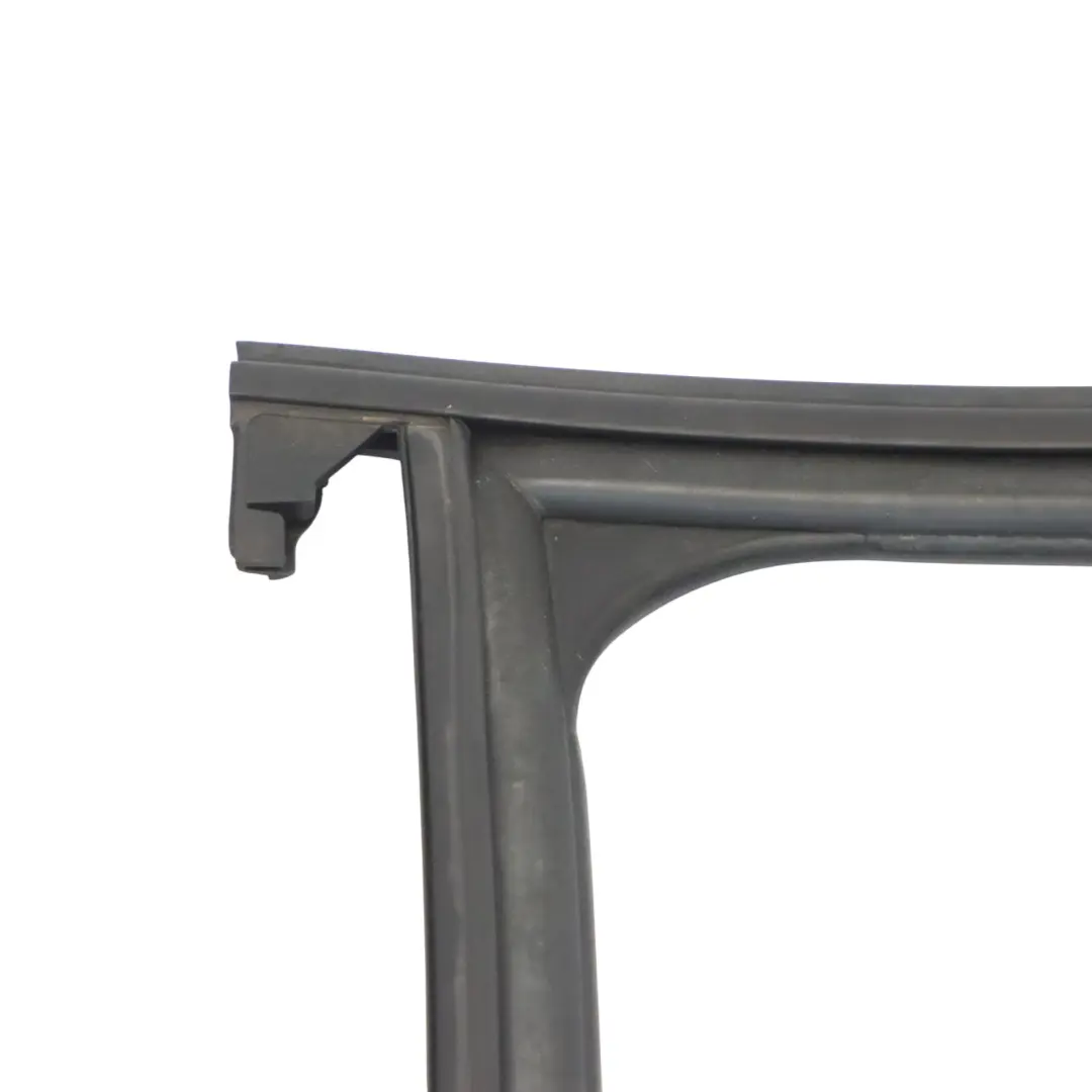 Audi A1 8X 5dr Guide fenêtre Porte avant droite Joint étanchéité Cadre extérieur - SKU 8X4837440 - Numéro de pièce 8X4837440