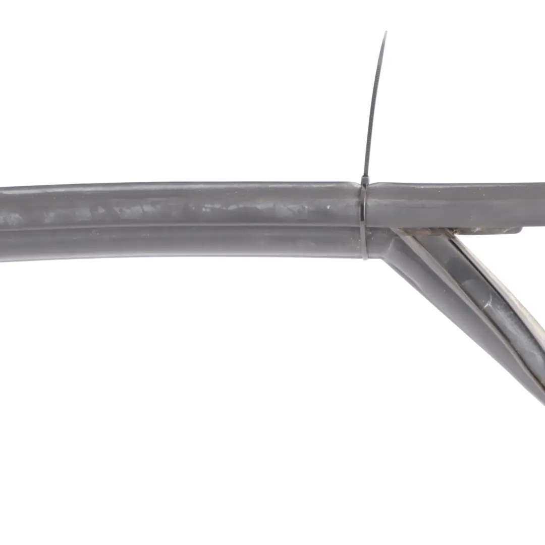 Porta Finestra Guida Striscia Guarnizione Anteriore per Audi A1 S1 8X con numero di parte 8X4837440C Audi A1 S1 8X Porta Finestra Guida Striscia Guarnizione Anteriore - SKU 8X4837440C - Numero di parte 8X4837440C