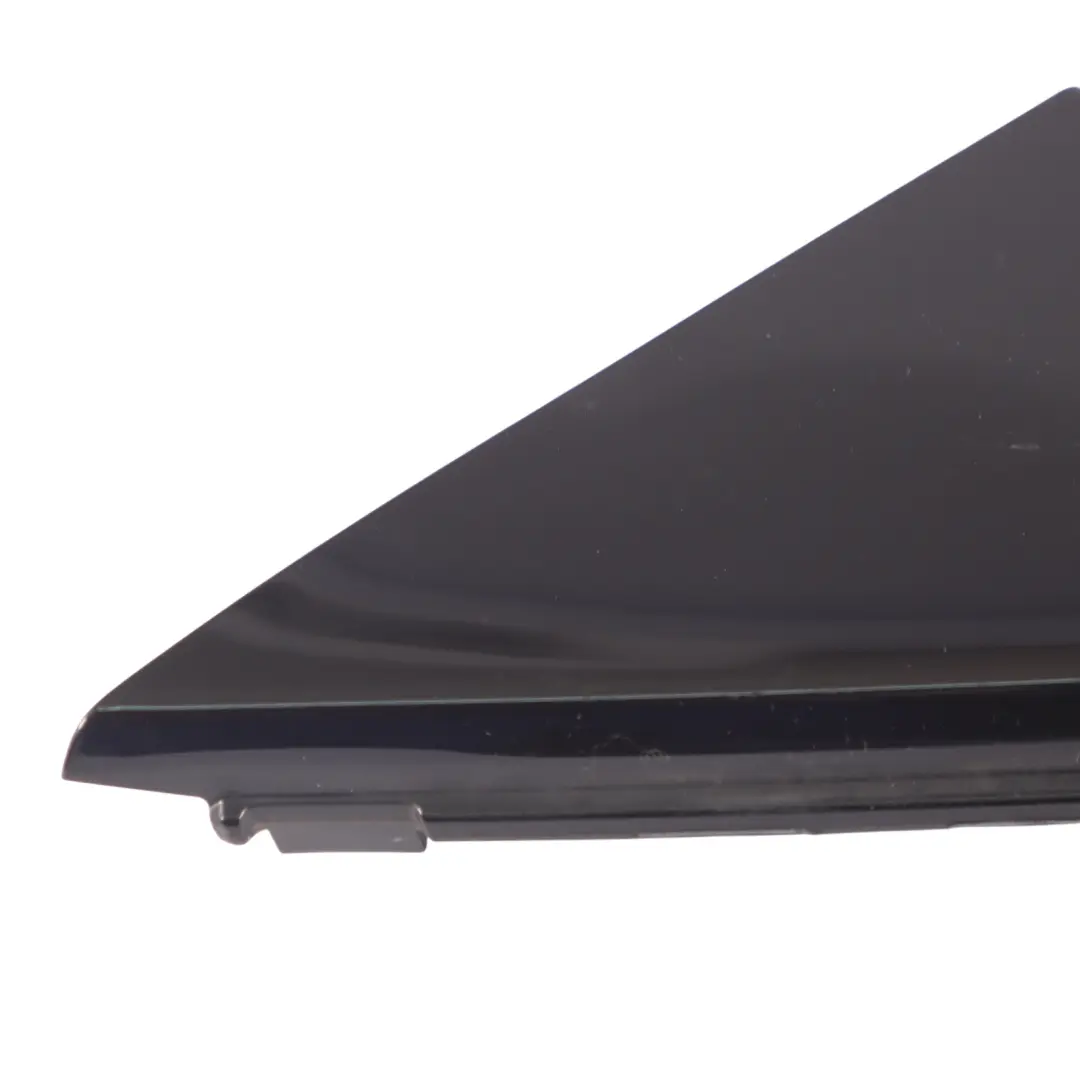 Audi A1 8X Moulure d'angle de porte Avant Droite Cache Bande Noir - SKU 8X4837638C - Numéro de pièce 8X4837638C