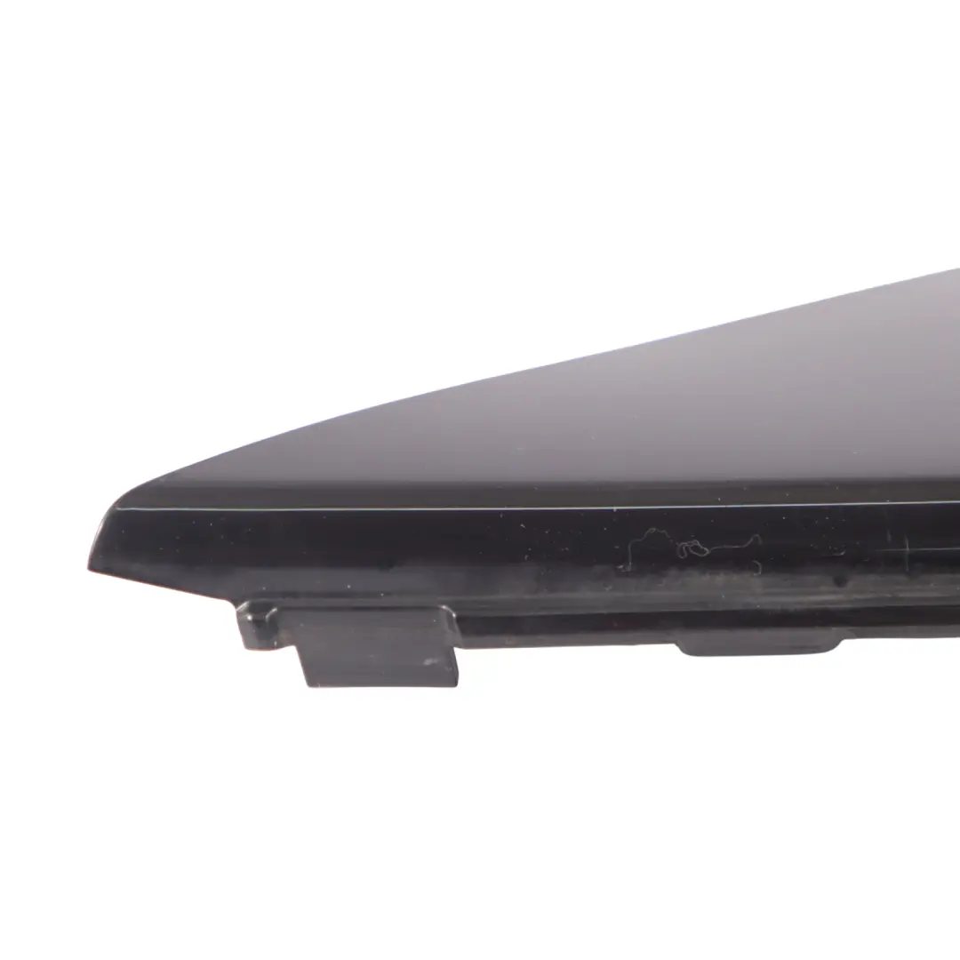 Audi A1 8X Moulure d'angle de porte Avant Droite Cache Bande Noir - SKU 8X4837638C - Numéro de pièce 8X4837638C
