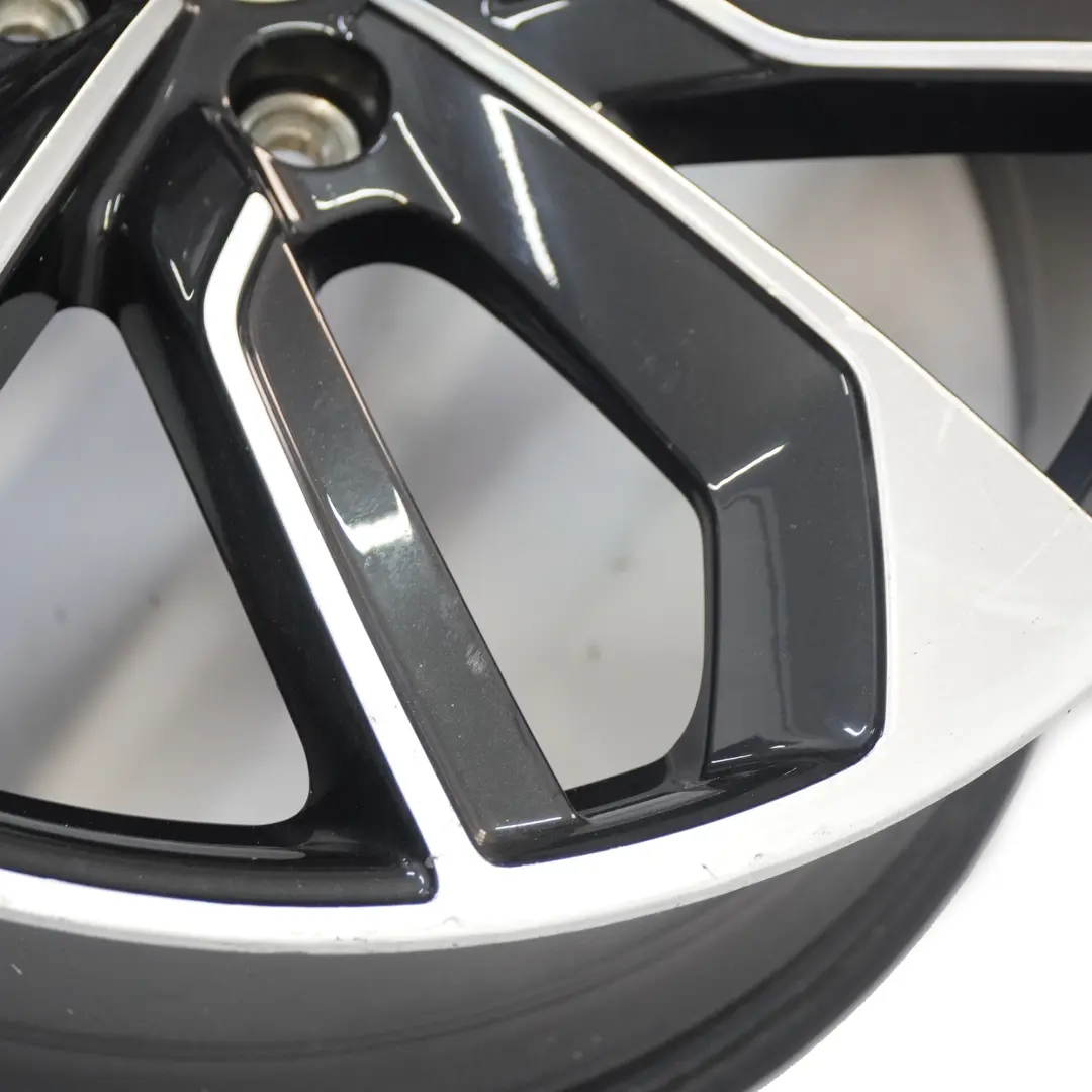 8Y Audi Sport Cerchio in lega 19" 8J ET:49 per Audi A3 S3 con numero di parte 8Y0601025S Audi A3 S3 8Y Audi Sport Cerchio in lega 19" 8J ET:49 - SKU 8Y0601025S-2 - Numero di parte 8Y0601025S