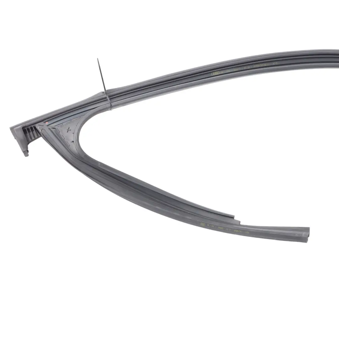 Audi S3 8Y Puerta Ventana Sello Tira Canal Delantero Izquierdo - SKU 8Y0837431A - Número de pieza 8Y0837431A