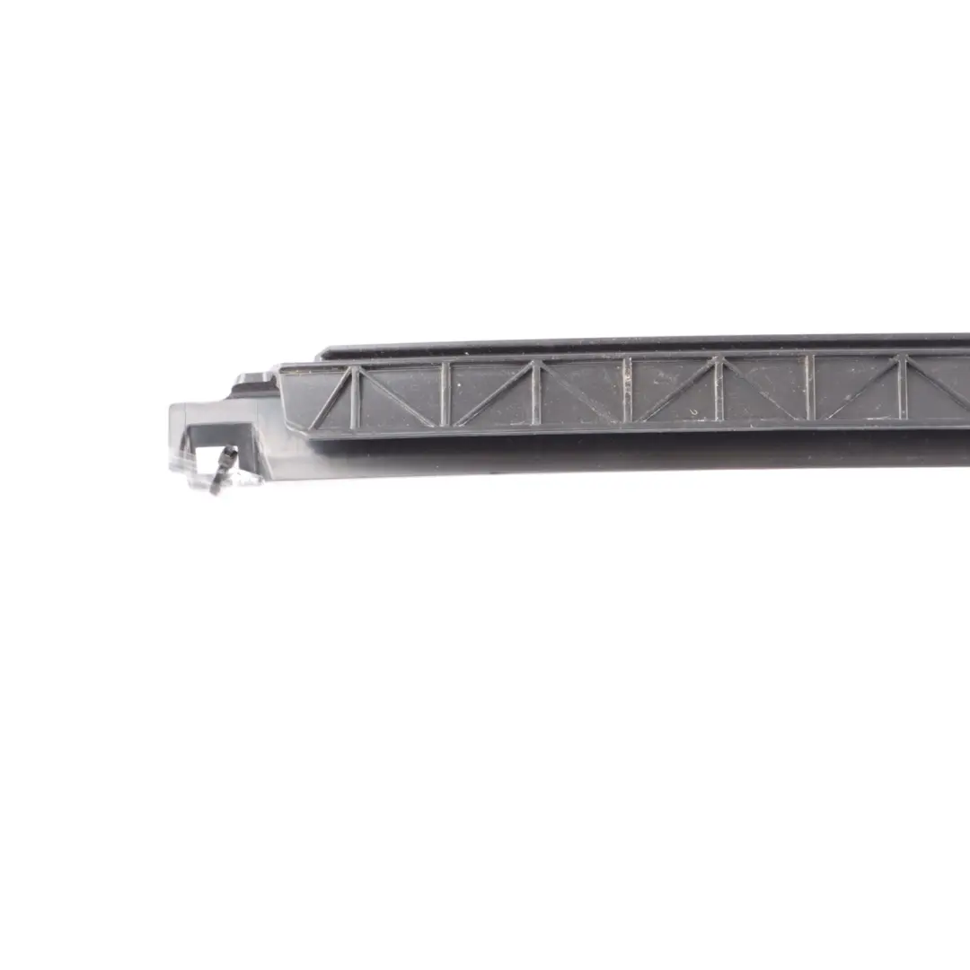 8Y Sportback Hintere Türfenster Führungsschiene Links für Audi A3 mit Teilenummer 8Y0839067 Audi A3 8Y Sportback Hintere Türfenster Führungsschiene Links - SKU 8Y0839067 - Teilenummer 8Y0839067