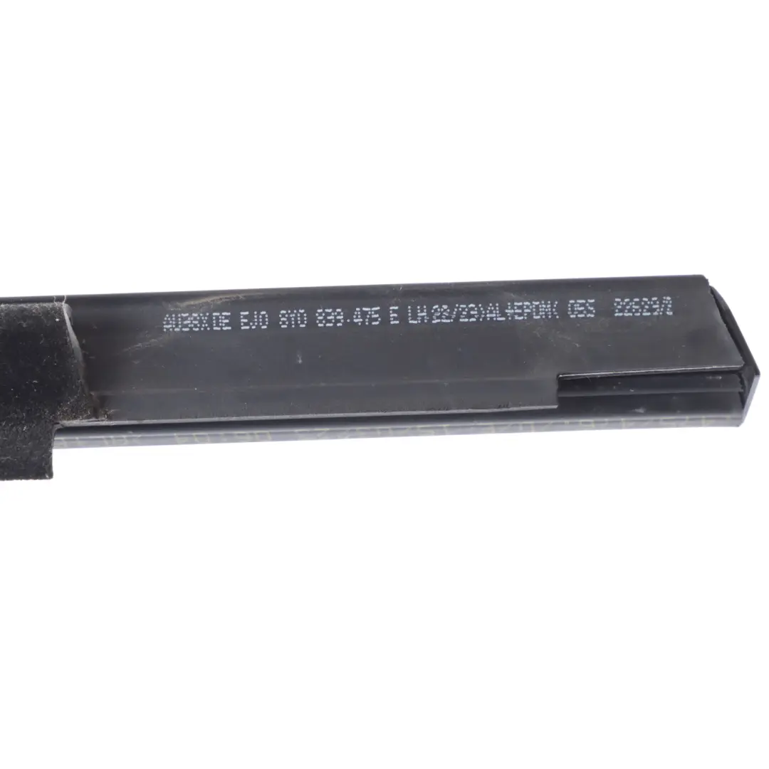 8Y Guarnizione Porta Posteriore Finitura Esterna Lucida Sinistra per Audi S3 con numero di parte 8Y0839475E Audi S3 8Y Guarnizione Porta Posteriore Finitura Esterna Lucida Sinistra - SKU 8Y0839475E - Numero di parte 8Y0839475E