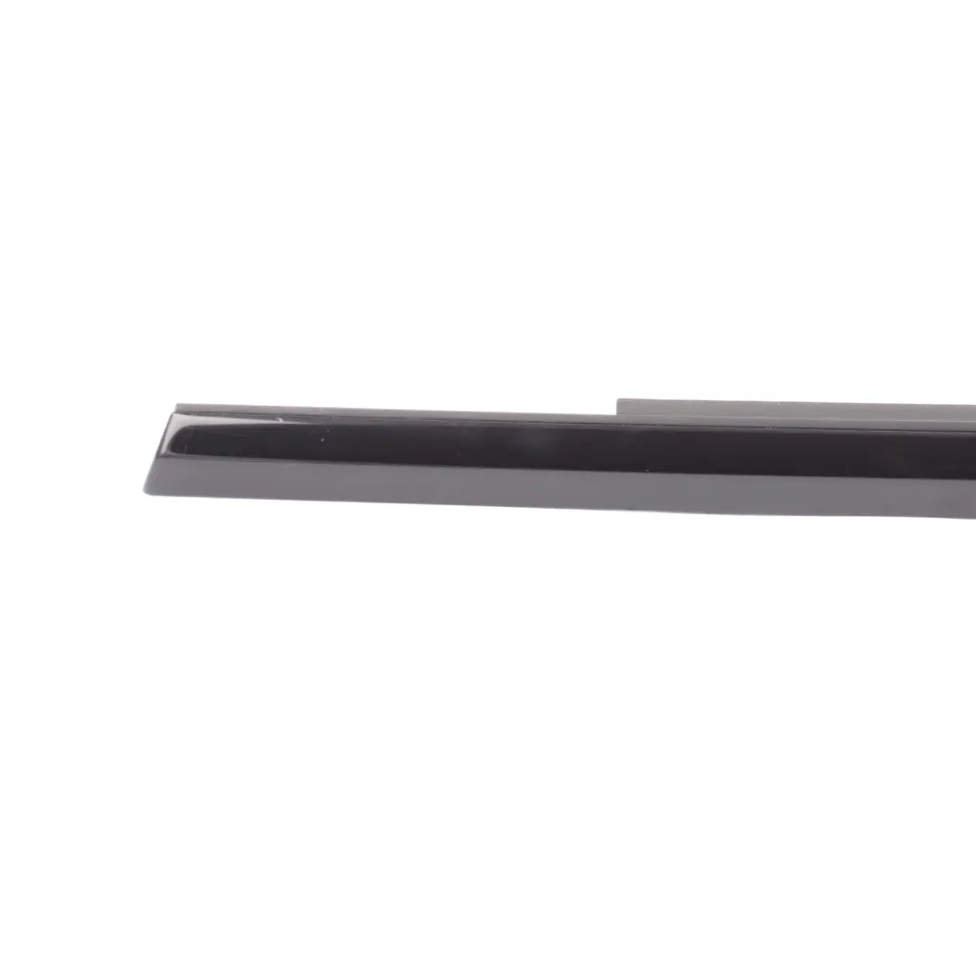 Audi S3 8Y Hintere Tür Äußere Fenster Dichtung Strip Trim Gummi - SKU 8Y0839476E - Teilenummer 8Y0839476E