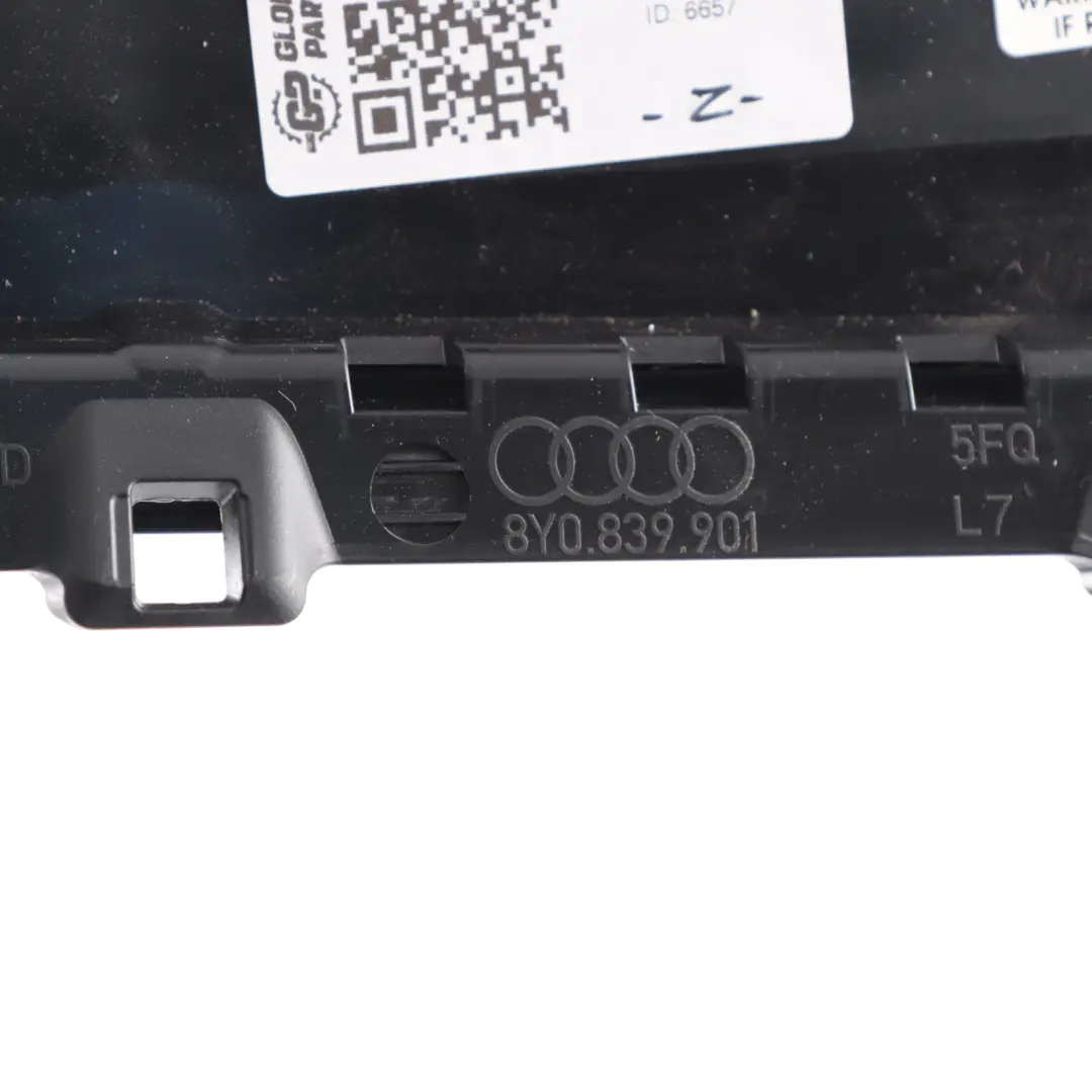 8Y Porta Posteriore B Pilastro Colonna Rivestimento Pannello Sinistro per Audi A3 con numero di parte 8Y0839901 Audi A3 8Y Porta Posteriore B Pilastro Colonna Rivestimento Pannello Sinistro - SKU 8Y0839901 - Numero di parte 8Y0839901