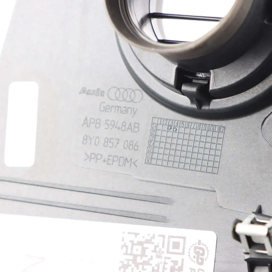 Audi A3 8Y Osłona Panel Głośnika Deski Rozdzielczej Prawy Przód - SKU 8Y0857086 - Numer Części 8Y0857086