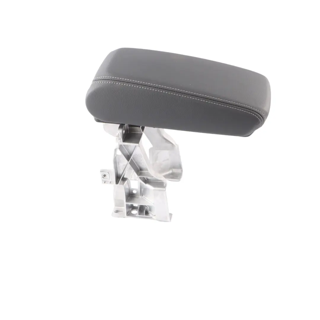 8Y Bracciolo Anteriore Console Centrale Copertura Pelle Nero per Audi S3 con numero di parte 8Y0864283A Audi S3 8Y Bracciolo Anteriore Console Centrale Copertura Pelle Nero - SKU 8Y0864283A - Numero di parte 8Y0864283A