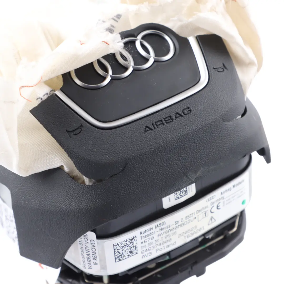 8Y Air Module Steering Wheel Insert SRS Bag DAMAGED to Audi S3 with Part number 8Y0880201D Audi S3 8Y Air Module Steering Wheel Insert SRS Bag DAMAGED - SKU 8Y0880201D - Part number 8Y0880201D