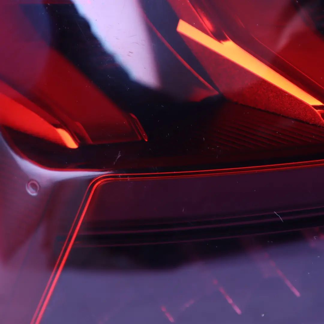 Audi S3 8Y Luz Trasera Del Panel Lateral LED Guardabarros Izquierdo - SKU 8Y0945207 - Número de pieza 8Y0945207