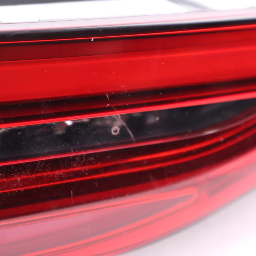 8Y Lampa Tylnej Klapy Bagażnika Wewnętrzna Lewa Tył do Audi S3 o numerze 8Y0945307 Audi S3 8Y Lampa Tylnej Klapy Bagażnika Wewnętrzna Lewa Tył - SKU 8Y0945307 - Numer Części 8Y0945307