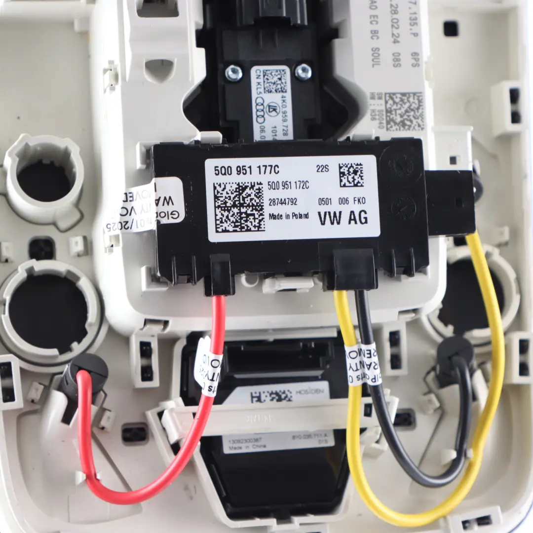 Roof Light AUDI S3 A3 RS3 8Y Interior Front Reading Lamp Switch Black - SKU 8Y0947135P - Part number 8Y0947135P