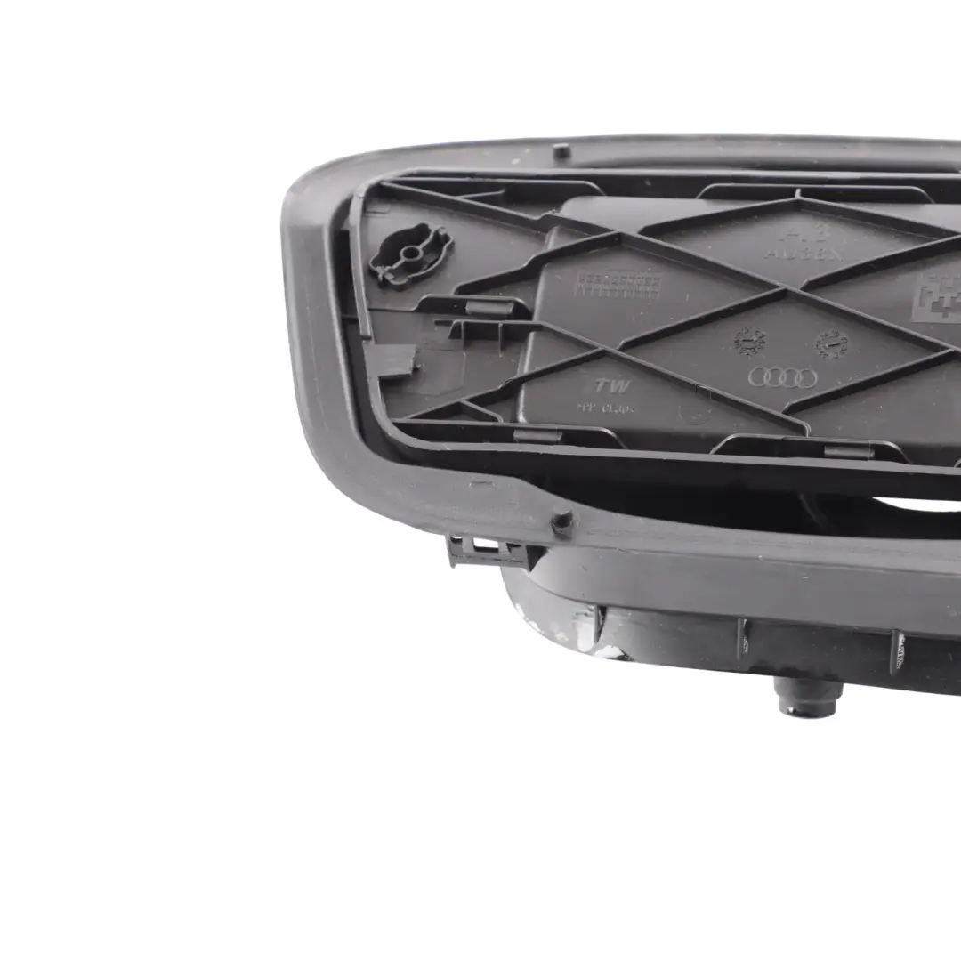 Audi S3 8Y Couvercle trappe de remplissage du réservoir de carburant - SKU 8Y4809906 - Numéro de pièce 8Y4809906
